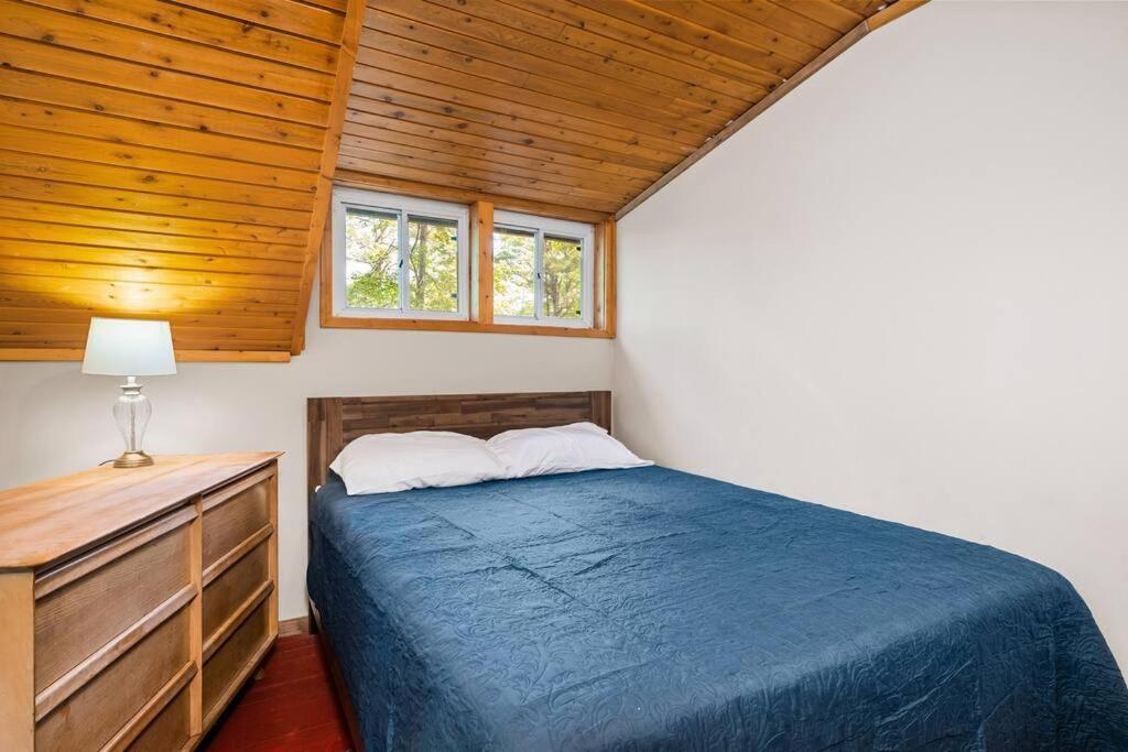 Cabin On Beautiful Arbutus Lake Near Traverse City Buitenkant foto
