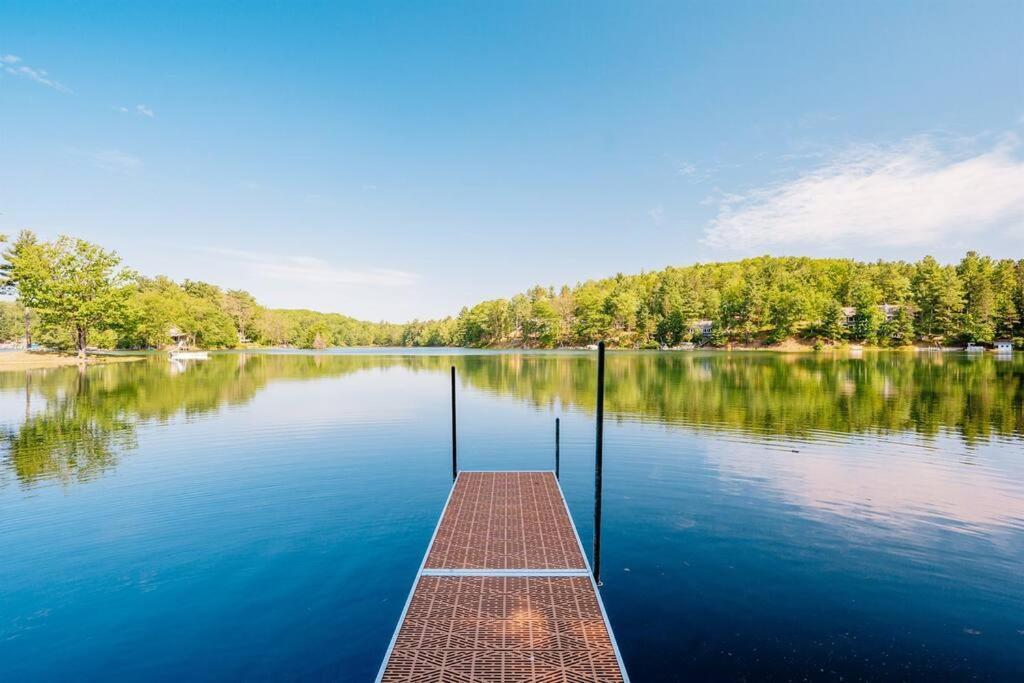 Cabin On Beautiful Arbutus Lake Near Traverse City Buitenkant foto